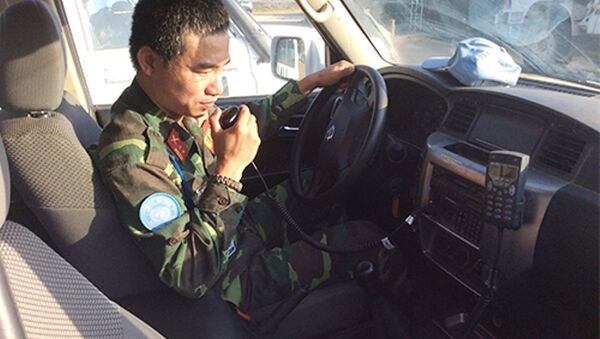 Sĩ quan Trần Nam Ngạn trong một chuyến tuần tra ở Nam Sudan - Sputnik Việt Nam