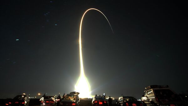 Tên lửa Atlas V - Sputnik Việt Nam