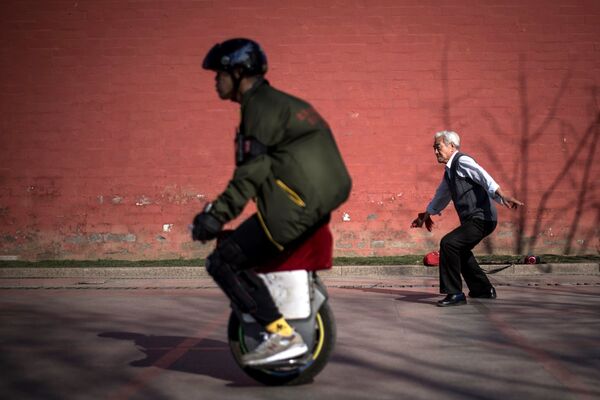 Bức tranh cuộc sống đời thường ở Bắc Kinh. Tân cổ đan xen. - Sputnik Việt Nam
