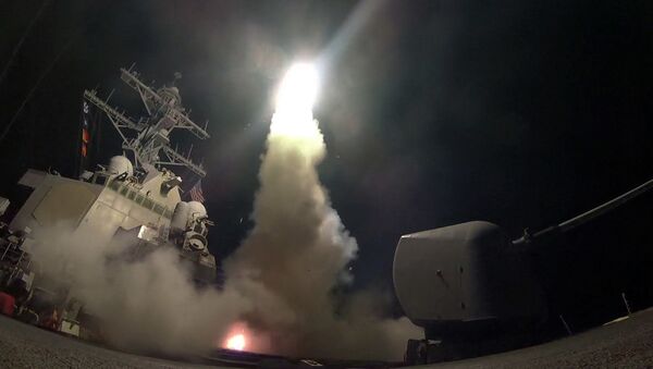 Mỹ tấn công căn cứ quân đội Syria bằng 50 tên lửa Tomahawk - Sputnik Việt Nam