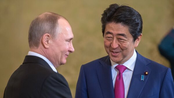 Vladimir Putin và Shinzo Abe - Sputnik Việt Nam
