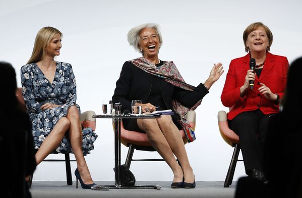 Con gái kiêm Trợ lý của Tổng thống Hoa Kỳ Donald Trump, - Ivanka Trump , Giám đốc Quỹ Tiền tệ Quốc tế Christine Lagarde và Thủ tướng Đức Angela Merkel tại Hội nghị thượng đỉnh phụ nữ G20. - Sputnik Việt Nam