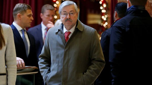 Governor of Iowa Terry Branstad arrives to meet with U.S. President-elect Donald Trump at Trump Tower in Manhattan, New York City, U.S - Sputnik Việt Nam
