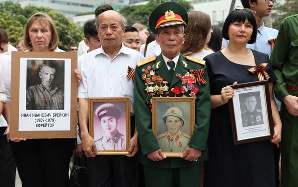 “Trung đoàn bất tử” tại Hà Nội - Sputnik Việt Nam