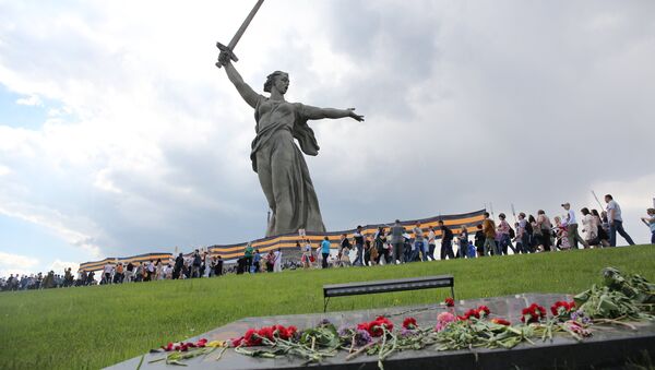 Người Mẹ Tổ quốc ở Volgograd - Sputnik Việt Nam