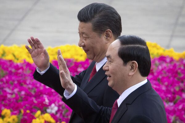 Chủ tịch Trần Đại Quang và Chủ tịch Tập Cận Bình trong cuộc họp tại Bắc Kinh - Sputnik Việt Nam