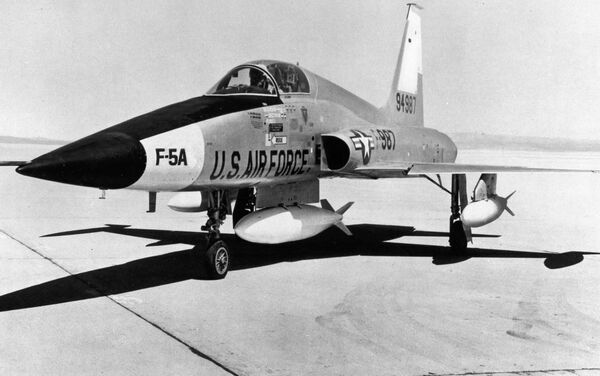 Máy bay tiêm kích chiến đấu F-5A - Sputnik Việt Nam