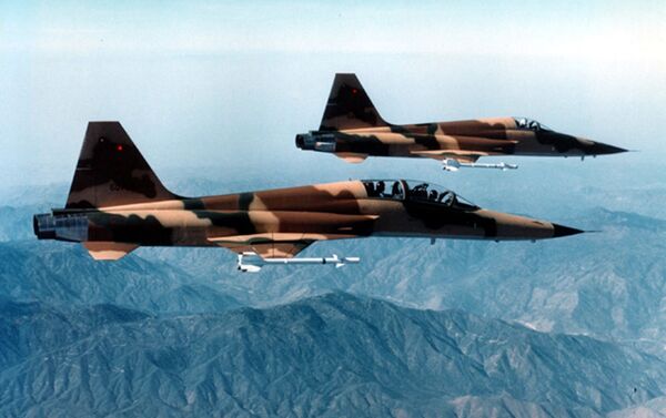 Máy bay tiêm kích chiến đấu F-5E Tiger II - Sputnik Việt Nam