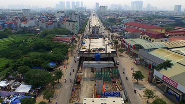 Tuyến đường sắt đô thị Nhổn  - Ga Hà Nội đang xây dựng phần ga nổi. - Sputnik Việt Nam