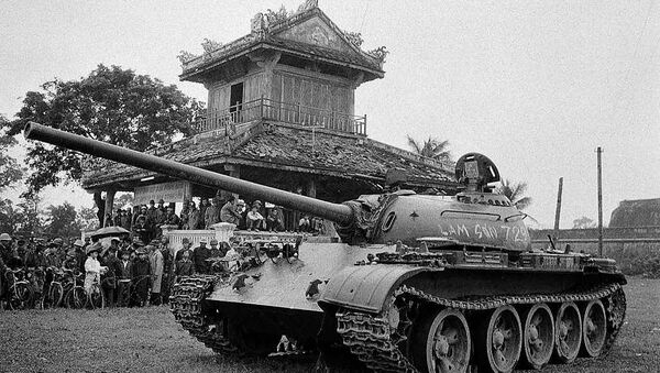 Xe tăng Liên Xô T-54 tại Việt Nam, tháng 4 năm 1972 - Sputnik Việt Nam