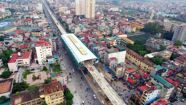 Tuyến đường sắt trên cao nhiều tồn tại trong các hạng mục lắp đặt. - Sputnik Việt Nam