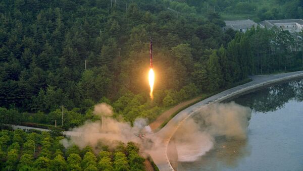 Một vụ phóng thử tên lửa của Triều Tiên - Sputnik Việt Nam