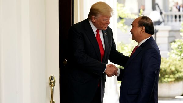 Tổng thống Mỹ Donald Trump và Thủ tướng Nguyễn Xuân Phúc tại Washington - Sputnik Việt Nam
