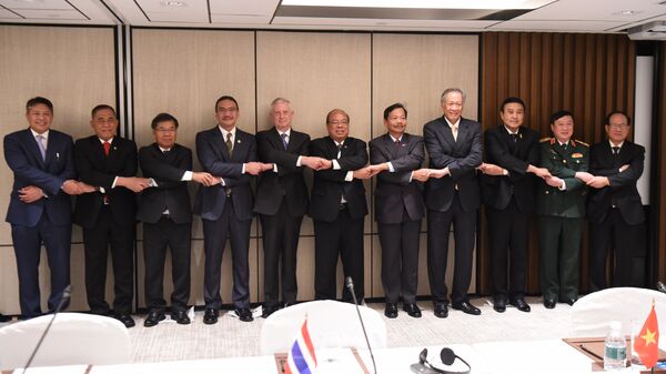 Các thành viên hội nghị thượng đỉnh Shangri-La tại Singapore - Sputnik Việt Nam