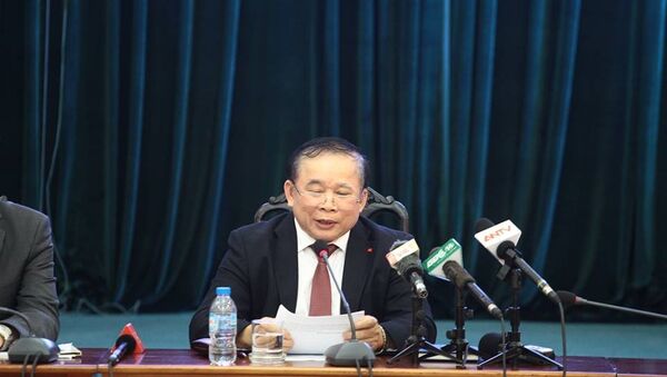 Thứ trưởng Bộ GD-ĐT Bùi Văn Văn Ga chủ trì họp báo - Sputnik Việt Nam