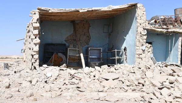 Разрушенный дом в сирийском городе Арак - Sputnik Việt Nam