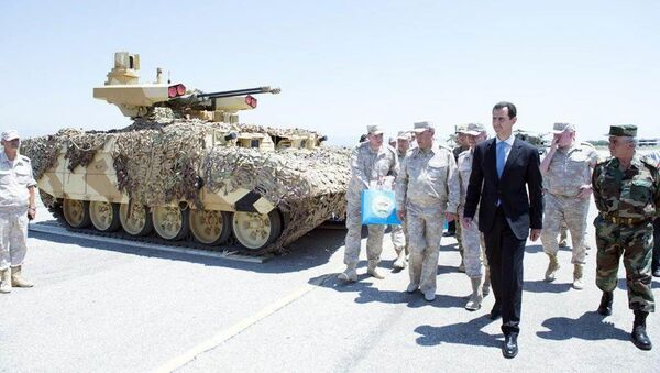 Tổng thống Syria Bashar Asad vừa đến thăm căn cứ không quân Nga ở Hmeymim thuộc tỉnh Latakia - Sputnik Việt Nam