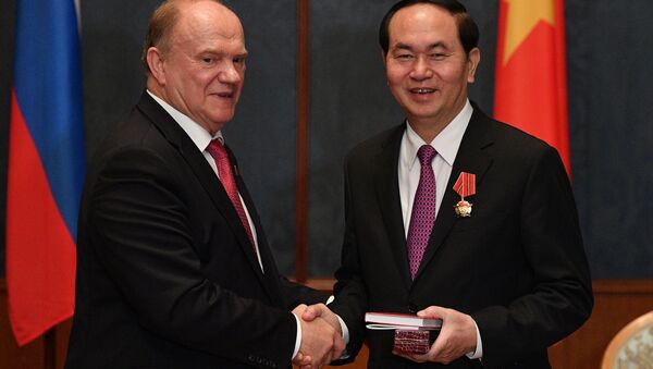 Ngày 29 tháng Sáu lãnh đạo Đảng Cộng sản Nga G.A. Zyuganov đã gặp Chủ tịch Việt Nam Trần Đại Quang. - Sputnik Việt Nam
