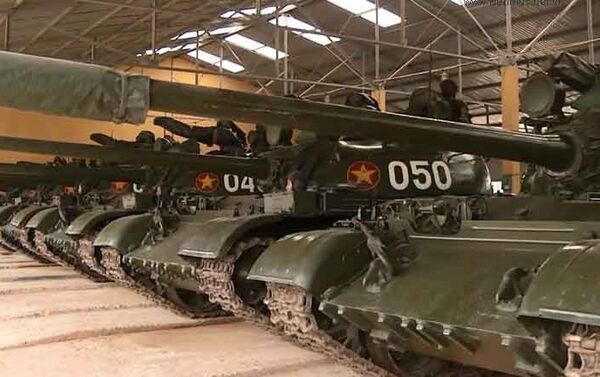 Lực lượng xe tăng Việt Nam trong khu vực Đông Nam Á có thể nói được xếp hàng top với số lượng lớn, đặc biệt là đã trải qua thực tiễn chiến trường đúc kết được vô số kinh nghiệm về tác chiến sử dụng xe tăng trên chiến trường. Thực tiễn chiến đấu là thứ mà lực lượng tăng – thiết giáp đa số các nước Đông Nam Á thiếu vắng - Sputnik Việt Nam