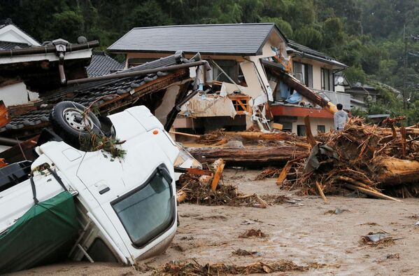 Nhật Bản. Hậu quả của những trận mưa lớn và ngập sông tại thành phố Asakura thuộc tỉnh Fukuoka. - Sputnik Việt Nam