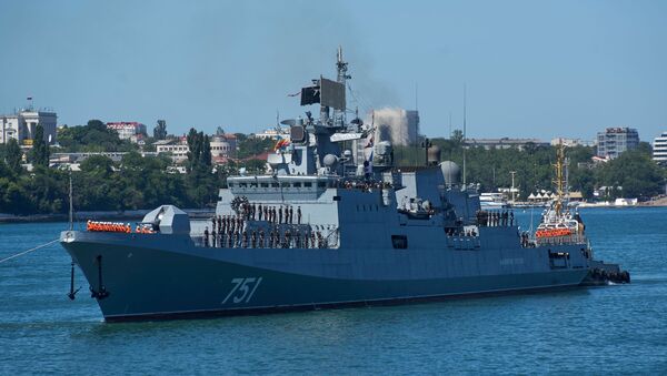 Новый фрегат Черноморского флота Адмирал Эссен, прибывший в Севастополь после выполнения боевых задач у берегов Сирии - Sputnik Việt Nam