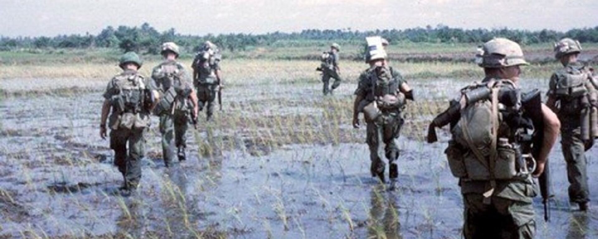 Có thể thấy, những thứ rất quen thuộc với người dân Việt Nam như cánh đồng ruộng cũng trở thành rào cản oái oăm cho cuộc viễn chinh của quân đội Mỹ trên đất nước nhỏ bé này. - Sputnik Việt Nam, 1920, 08.03.2023