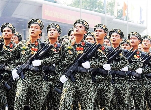 Hiện tại, do Việt Nam đã làm chủ được công nghệ sản xuất M203 và súng Galil ACE nên không khó để chúng ta tích hợp 2 loại vũ khí này với nhau. Hiện tại, do Việt Nam đã làm chủ được công nghệ sản xuất M203 và súng Galil ACE nên không khó để chúng ta tích hợp 2 loại vũ khí này với nhau. - Sputnik Việt Nam