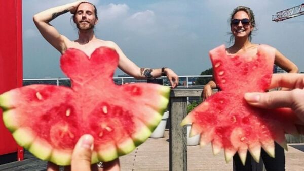 Trào lưu mới của mùa hè 2017: Áo dưa hấu ngọt mát Instagram - Sputnik Việt Nam
