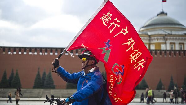 Турист на Красной площади в Москве - Sputnik Việt Nam