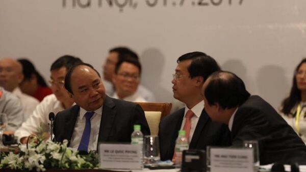 Thủ tướng Nguyễn Xuân Phúc khẳng định những gì tư nhân làm tốt thì nhà nước sẽ tạo điều kiện cho tư nhân làm - Sputnik Việt Nam