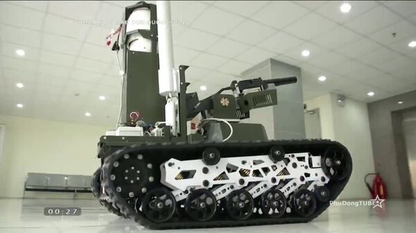 Robot chiến đấu đa năng do Việt Nam tự nghiên cứu chế tạo Robot chiến đấu đa năng do Việt Nam tự nghiên cứu chế tạo - Sputnik Việt Nam