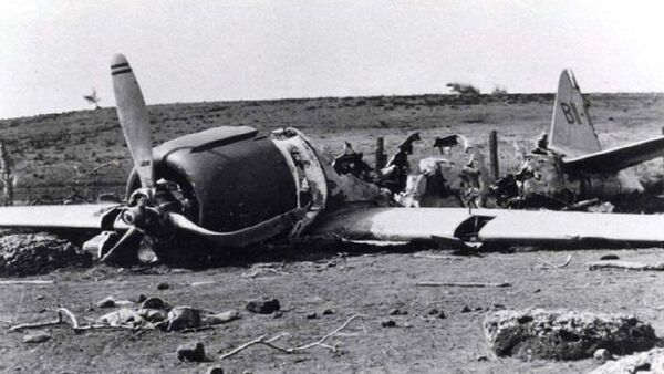 Các máy bay B-17 bị phá hủy trong cuộc tấn công. - Sputnik Việt Nam
