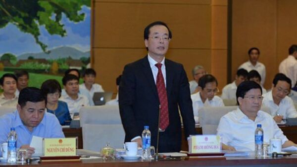 Bộ trưởng Phạm Hồng Hà trả lời tại phiên họp Uỷ ban Thường vụ Quốc hội - Sputnik Việt Nam