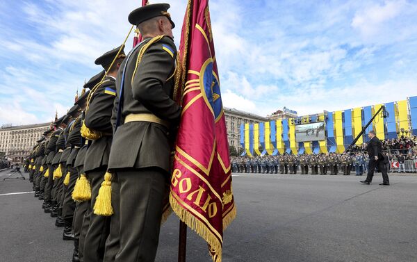 Cuộc diễu binh nhân dịp ngày quốc khánh Ukraina - Sputnik Việt Nam