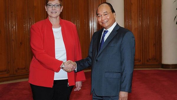 Bộ trưởng Quốc phòng Australia Marise Payne hội kiến Thủ tướng Nguyễn Xuân Phúc tại Văn phòng Chính phủ ngày 24/8 - Sputnik Việt Nam
