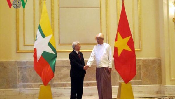 Tổng Bí thư Nguyễn Phú Trọng đã có cuộc gặp thân mật với Tổng thống Myanmar Htin Kyaw. - Sputnik Việt Nam