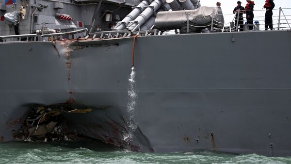 Vụ tai nạn tàu khu trục John McCain - Sputnik Việt Nam
