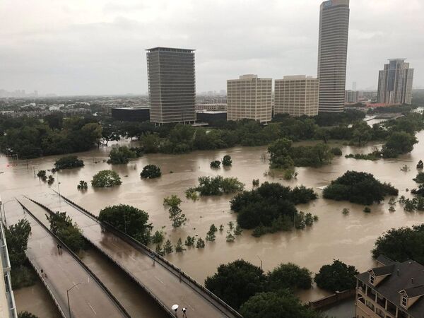 Trung tâm Houston sau bão Harvey... - Sputnik Việt Nam