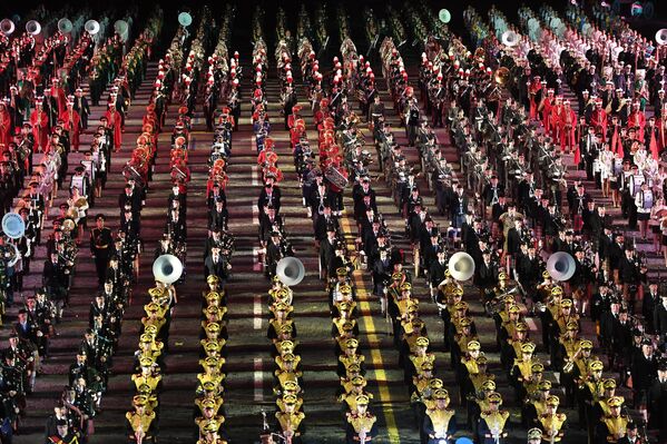Lễ khai mạc Festival quân nhạc quốc tế Tháp Spasskaya lần thứ 10 tại Moskva - Sputnik Việt Nam