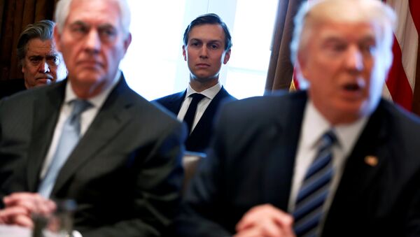 White House advisors Jared Kushner and Steve Bannon look on as U.S. President Donald Trump (R), flanked by Secretary of State Rex Tillerson (2nd L), holds a cabinet meeting at the White House in Washington, U.S. - Sputnik Việt Nam