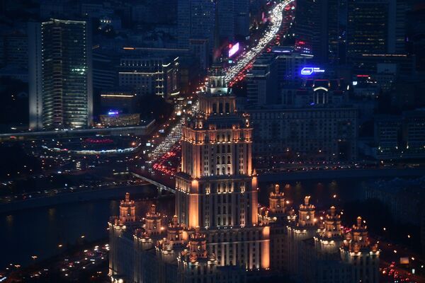 Quang cảnh từ tầng 89 của Tháp Liên bang-Đông của khu Moscow City, nơi mà đài quan sát cao nhất Châu Âu”PANORAMA-360” đang được xây dựng - Sputnik Việt Nam