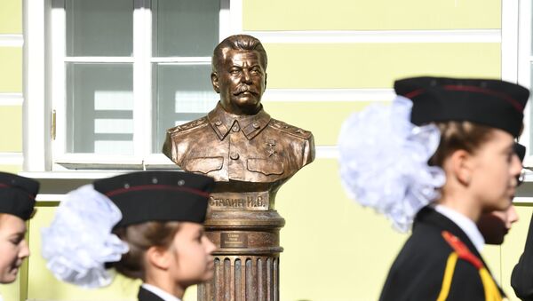 Tượng bán thân Stalin tại Moskva - Sputnik Việt Nam