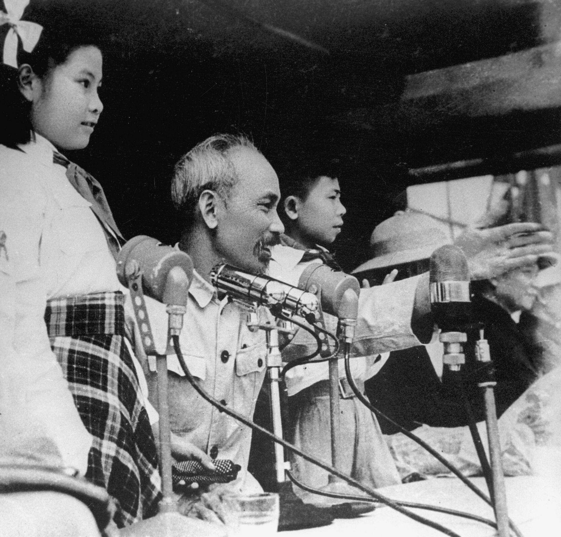 Chủ tịch Hồ Chí Minh - từ người cộng sản đầu tiên đến lãnh tụ thiên tài của dân tộc - Sputnik Việt Nam, 1920, 19.05.2021