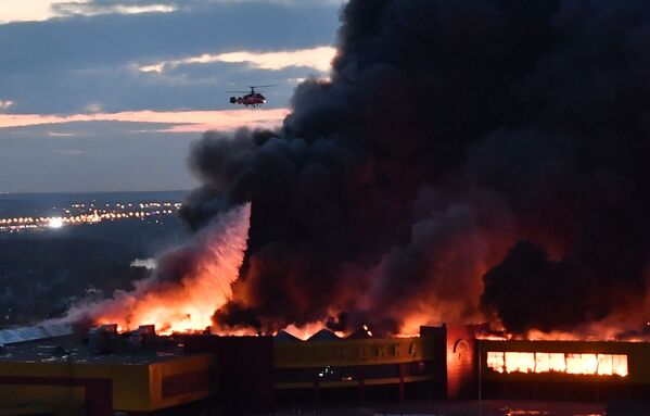 Cháy tại trung tâm kinh doanh đồ xây dựng lớn ở Moskva. - Sputnik Việt Nam