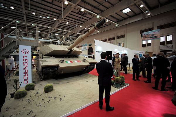 Xe tăng M60A3 do Mỹ sản xuất, được hiện đại hóa sâu bởi công ty quốc phòng Leonardo của Ý. - Sputnik Việt Nam