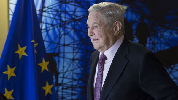 Một trong những người giàu nhất hành tinh, thương gia và nhà đầu tư George Soros - Sputnik Việt Nam