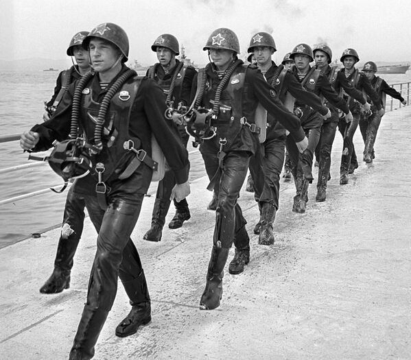 Những người lính biệt kích-trinh sát của Thủy quân lục chiến Liên Xô. - Sputnik Việt Nam