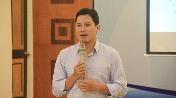 Ông Lê Quang Tự Do, Phó Cục trưởng Cục PTTH&TTĐT trình bày về các thông tư mới của Bộ trên lĩnh vực thông tin điện tử. - Sputnik Việt Nam