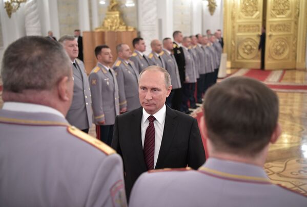 Tổng thống Nga Vladimir Putin gặp các quan chức cao cấp ở điện Kremlin - Sputnik Việt Nam