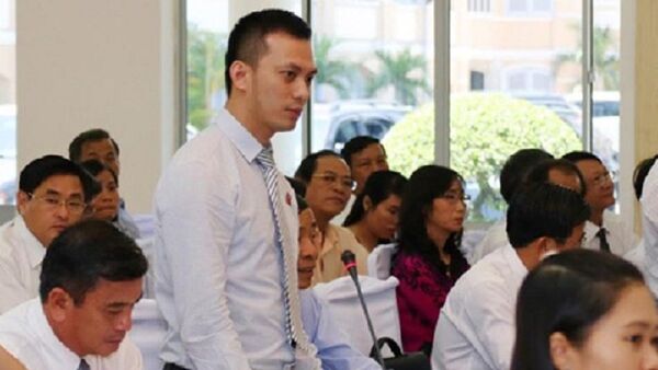 Ông Nguyễn Bá Cảnh đăng đàn tại một kỳ họp HĐND Đà Nẵng. - Sputnik Việt Nam